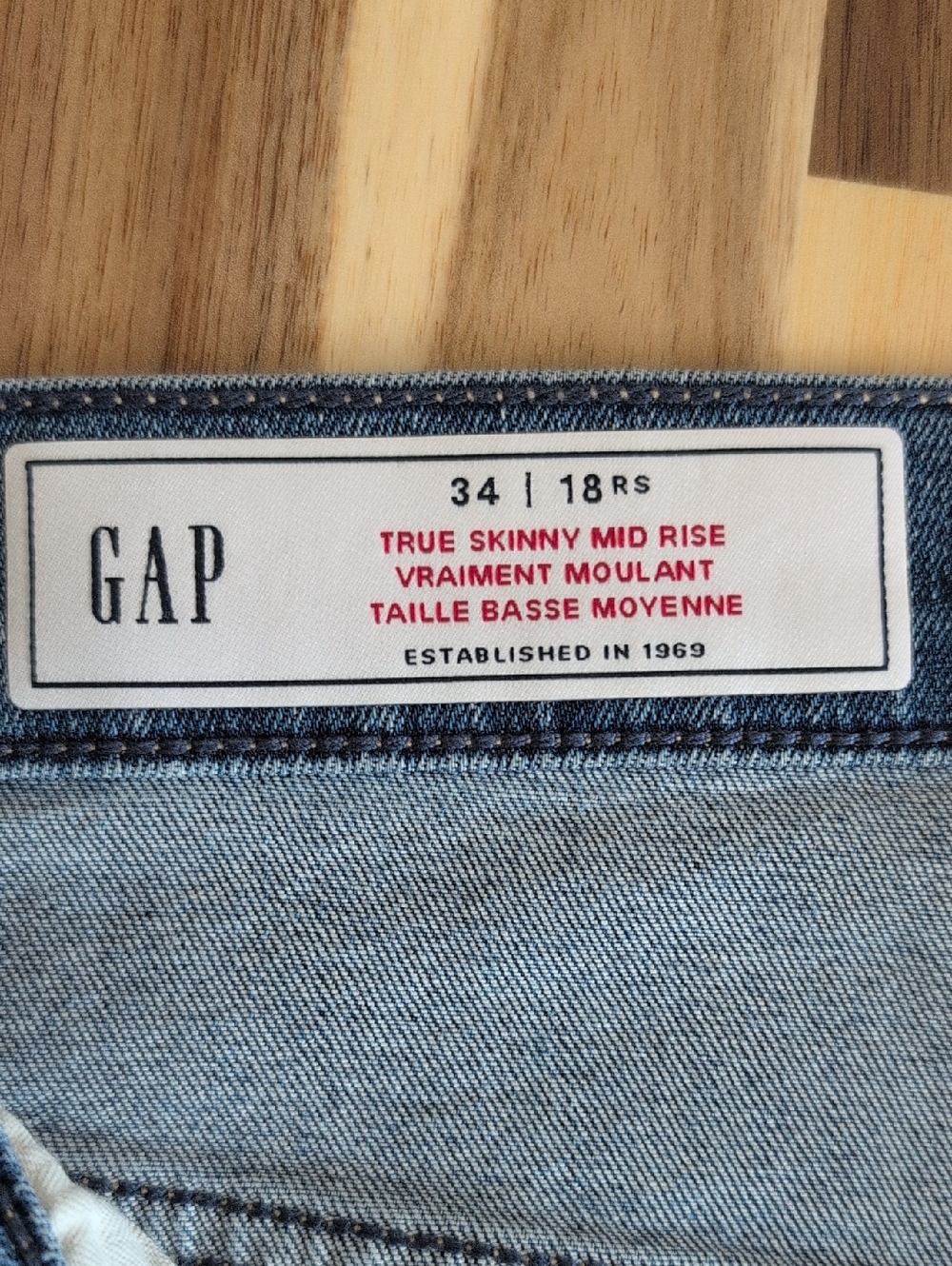 Gap Mid Rise True Skinny Jeans - Picture 3 of 4
